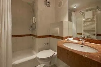 Achat Hotel 4*