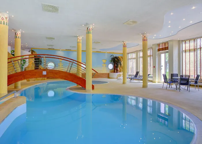 Achat 4* マクデブルク